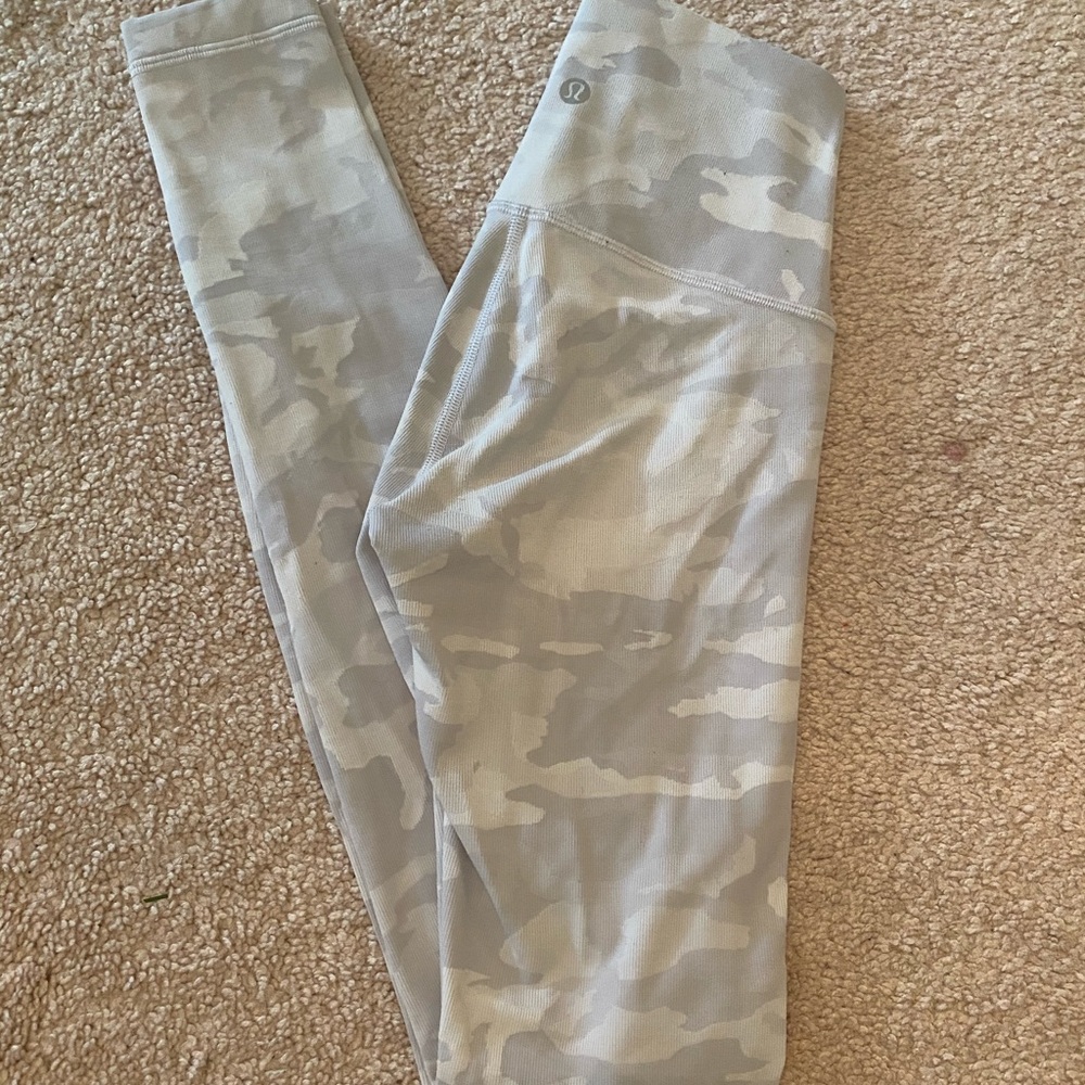 LULULEMON Wunder Under Leggings